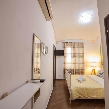 Romangelo Termini Guest house 3*