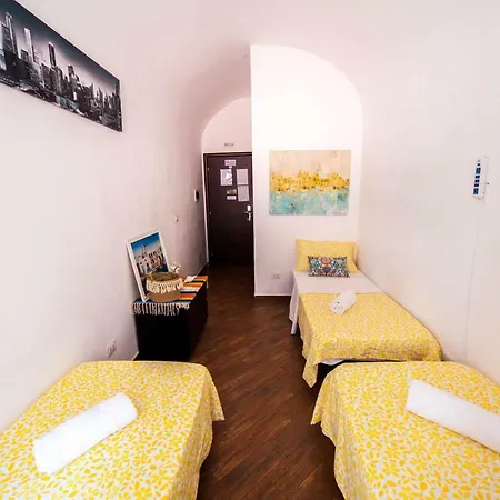 Guest house Romangelo Termini 3*